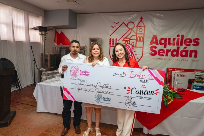 Casa Tere Erives a pareja y regala viaje a Cancún