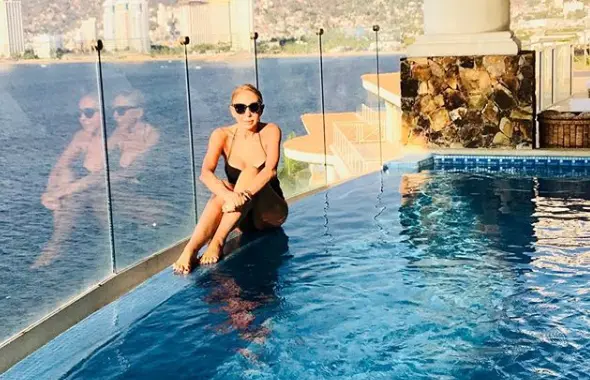 La piscina es de los lugares favoritos de Bozzo. Foto: Cortesía