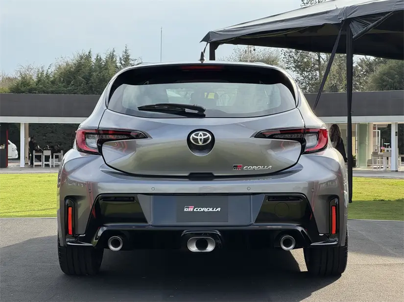 Es acompañado por un equipamiento muy completo. Foto: Cortesía