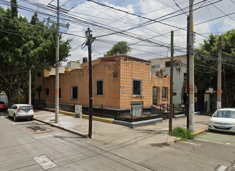 Esta es la casa de la abuela de Guillermo del Toro. Foto: Google Maps