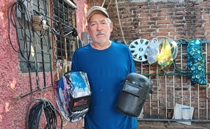 Joel Trapero: Cuatro décadas soldando historias desde la Plutarco Elías Calles, en Culiacán