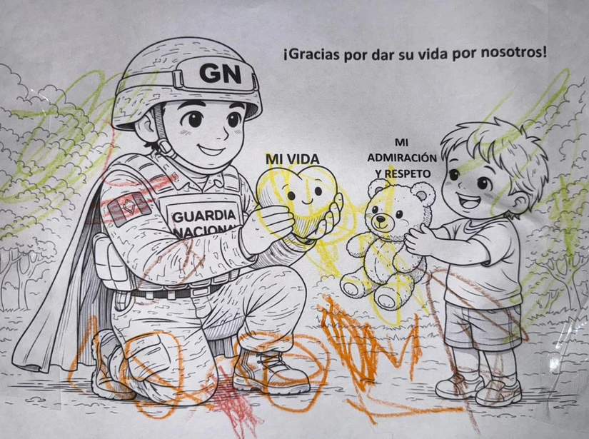 Niños agradecen con dibujos la valentía de la Guardia Nacional, Foto: Cortesía
