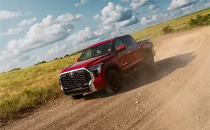 Toyota Tundra HEV 2025: una pick-up con motor híbrido y potencia todoterreno para la aventura