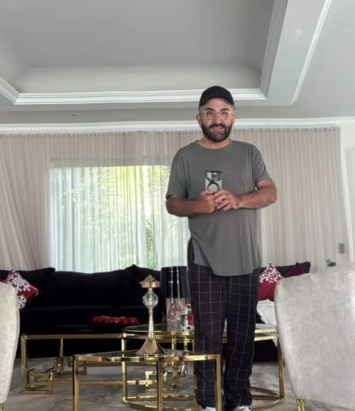 Vicente Fernández Jr. y su casa de lujo. Foto: instagram