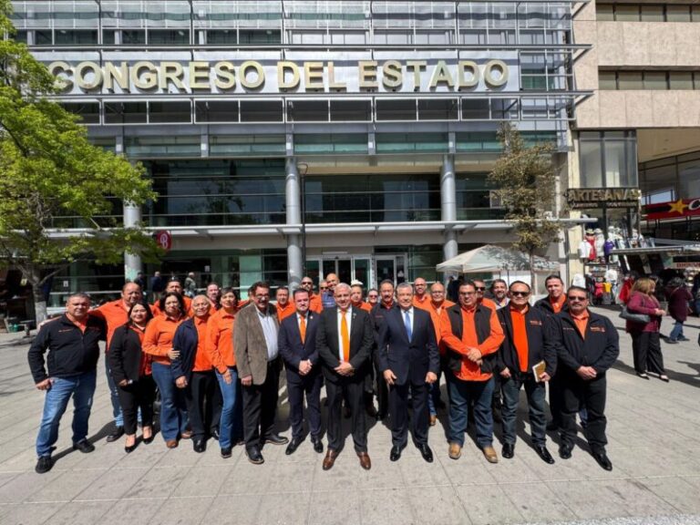 Celebra Sección 8 del SNTE reforma para garantizar la Autonomía Sindical