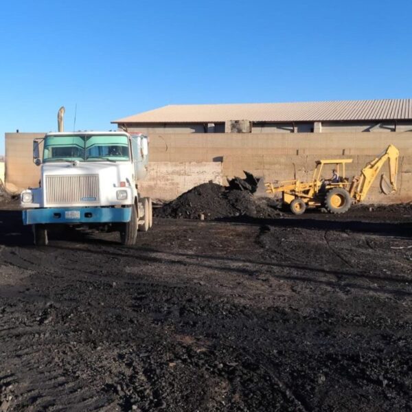 Concluye Bomberos trabajos de limpieza y retiro; declaran segura tarimera tras incendio