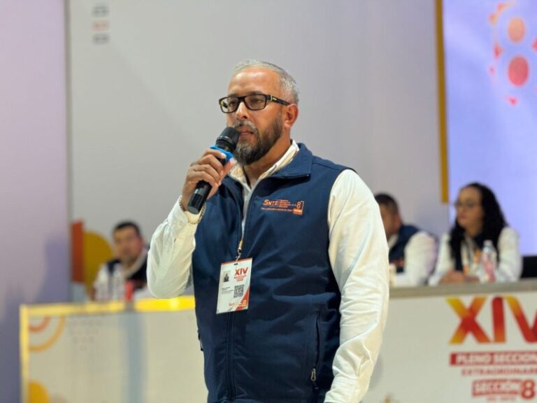 Aprueba por unanimidad la estructura sindical los informes del XIV Pleno Seccional Extraordinario de la Sección 8 del SNTE
