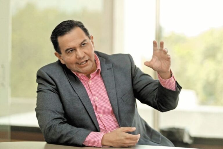 Cuestiona Cruz Pérez Cuéllar compra de patrullas en Chihuahua