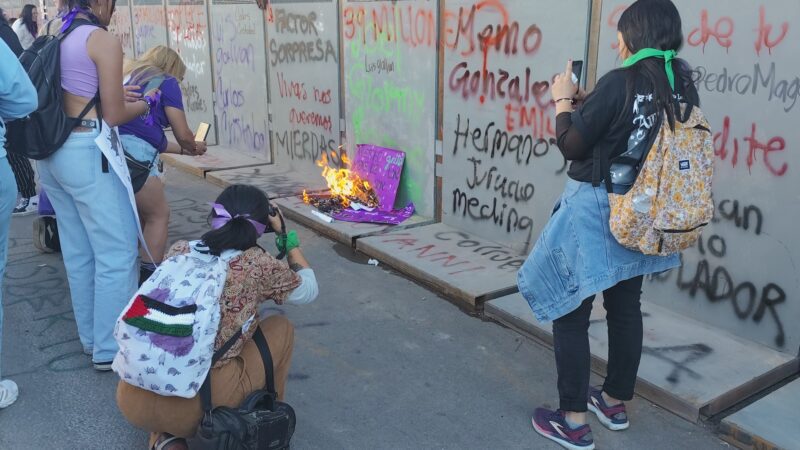 Concluye temprano el 8M; lanzaron bombas molotov