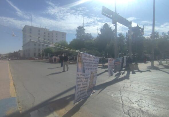 Nuevamente bloqueada calle Aldama por lideresa