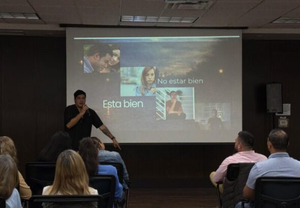 Abordan el autocuidado emocional en conferencia de la Semana de la Salud 2026