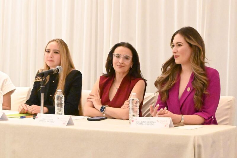 Diputadas reflexionan sobre participación de mujeres en evento por el 8M