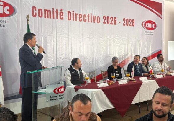 Reiteran constructores disposición para seguir trabajando por la capital