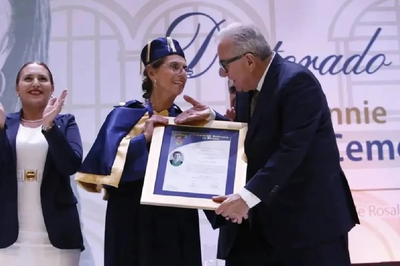 Annie Pardo ha recibido diversos reconocimientos y premios por su trayectoria.