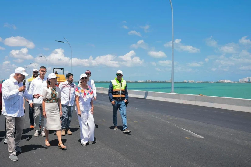 Así luce el puente Nichupté desde las alturas Sheinbaum recorre la obra casi terminada