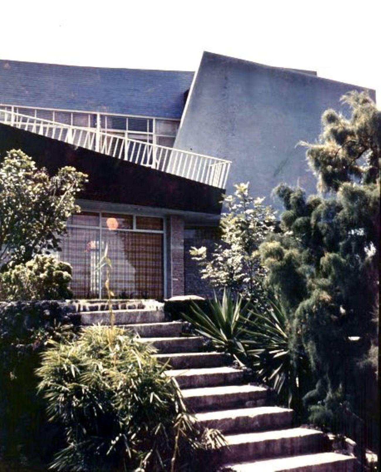 Así lucía la fachada principal de la casa del actor Fernando Soler. Foto: Cortesía