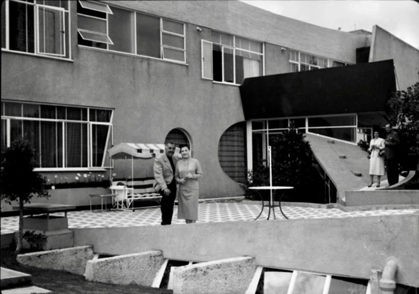 El patio de la residencia de Fernando Soler en la Ciudad de México. Foto: Cortesía