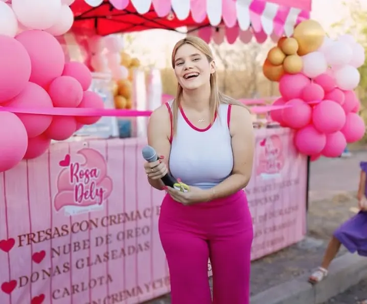 La desaparición de la joven repostera y creadora de contenido Carmina Miroslava en Culiacán activó un operativo de búsqueda bajo el Protocolo Alba, mientras autoridades piden a la ciudadanía aportar información.