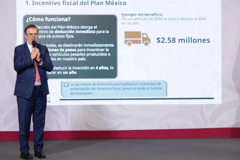 Gobierno destina 2 mil millones de pesos para modernizar transporte pesado