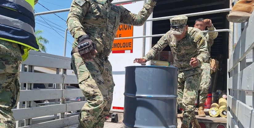 Marina asegura 314 litros de tolueno en el puerto de Topolobampo