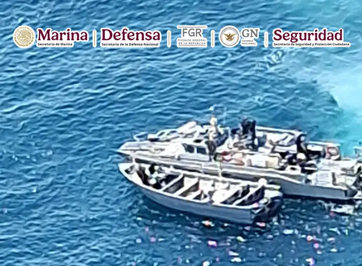 Marina detiene a seis personas tras interceptar embarcación con droga en aguas de Michoacán