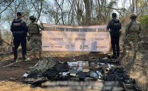 Vehículo escondía explosivos y arsenal de guerra en Mazatlán