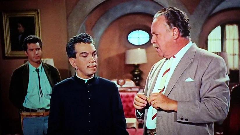 Mario Moreno “Cantinflas” en la película de El Padrecito. Foto: Cortesía