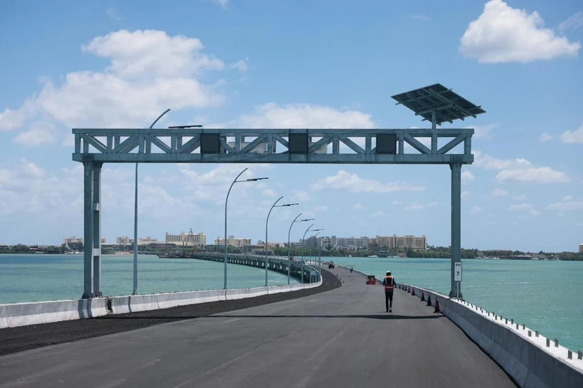 Sheinbaum supervisa el puente Nichupté en Cancún la obra ya está al 96%