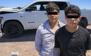 Aseguran cargamento de cristal y marihuana abandonado en la carretera Rosario–Mazatlán