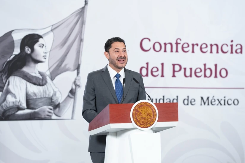 Martí Batres, Director del ISSSTE