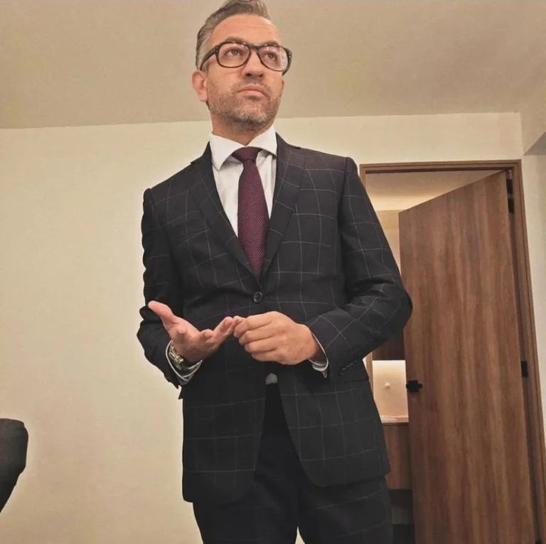 ¿Cuánto gana el youtuber y presentador Chumel Torres?