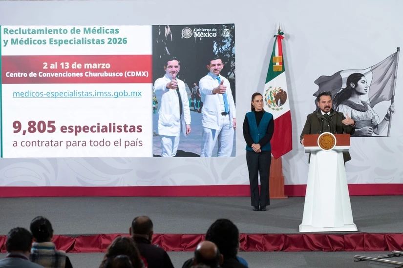 Zoe Robledo, Director del IMSS