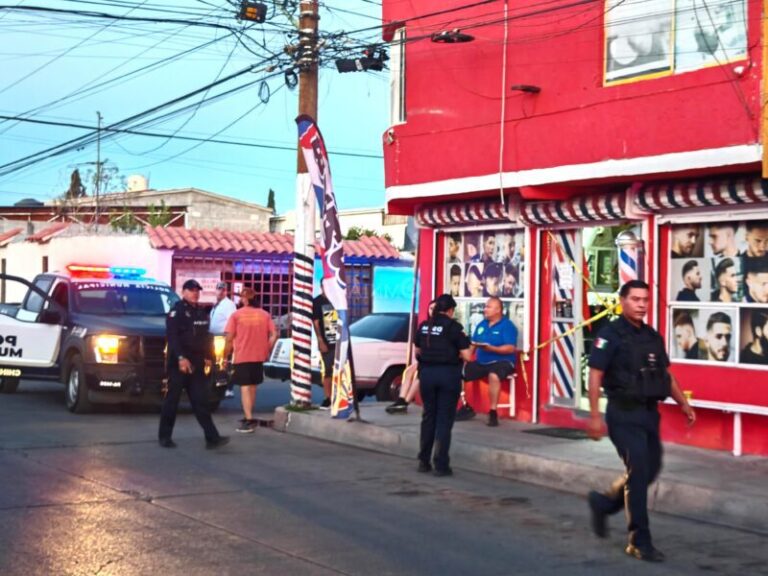 Ataque armado en barberia de Chihuahua causa alarma y movilización policiaca