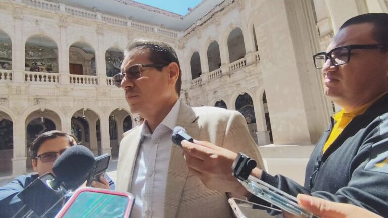 Sin estimación daños por bloqueos carreteros: Hacienda