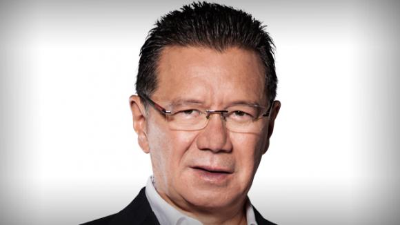 Amarrar apoyos y votos: muerte de la transición