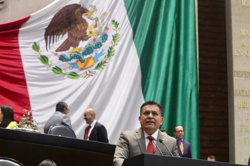 Plan B es un engaño y un distractor ante la crisis nacional: Álex Domínguez