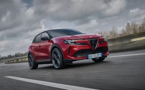 Alfa Romeo Junior: el SUV italiano híbrido que prepara su llegada a México