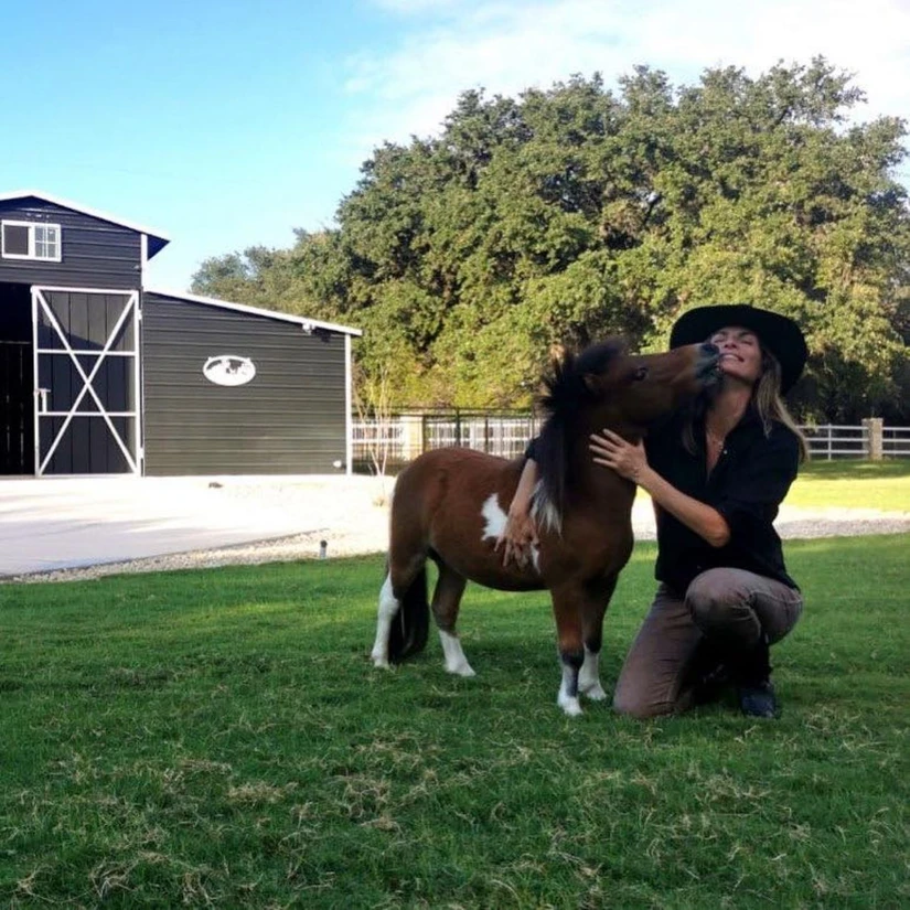 Así es el rancho de Montserrat Oliver. Foto: Facebook