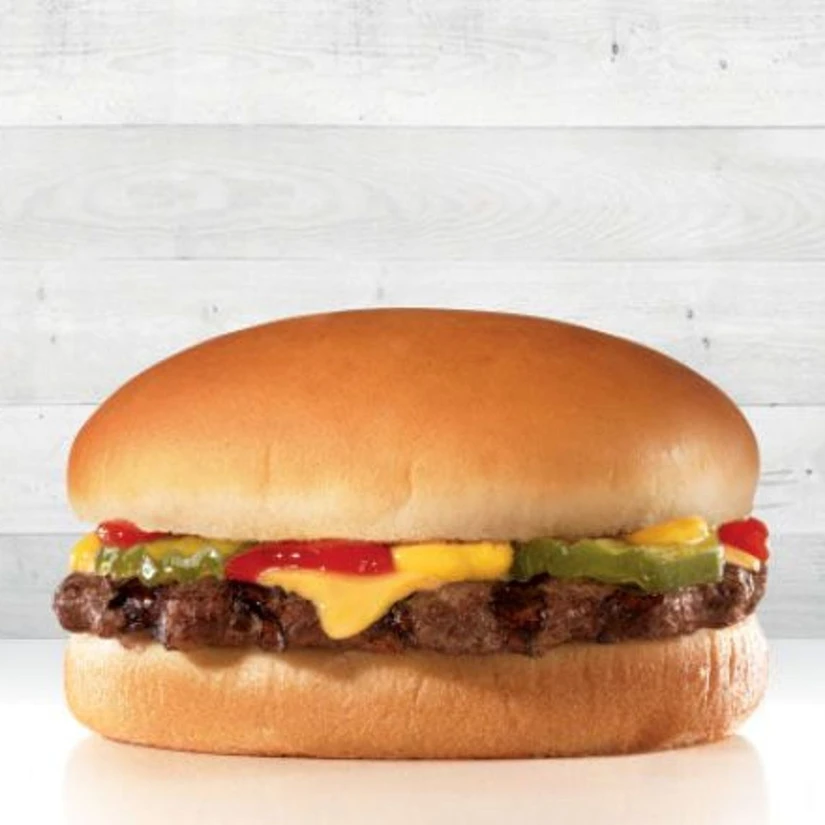 Hamburguesas o estrellas de pollos gratis en Carl’s Jr. para festejar el Día del Niño. Foto: Cortesía