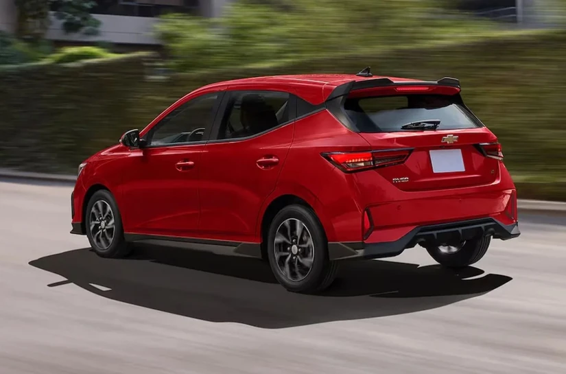 El Aveo también destaca por su buen rendimiento de combustible.