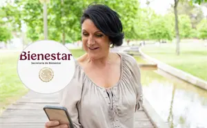 Así puedes recibir el calendario de pagos de la Pensión Bienestar y de las Becas en WhatsApp