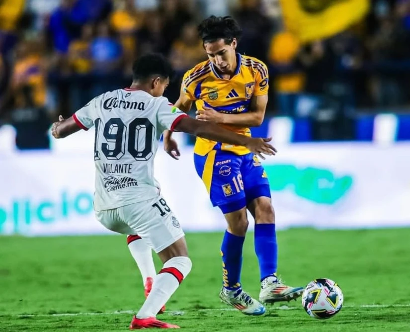 Cuánto le pagan en 2026 a Diego Lainez en Tigres. Foto: Instagram