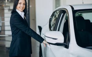 ¿Cuánto tardarías en pagar el auto más barato de agencia en 2026?