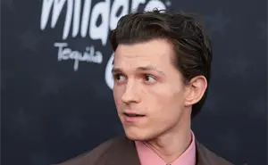 De poco a poco construyó su fortuna: Conoce el patrimonio de Tom Holland en 2026