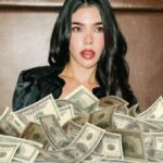 ¿De cuánto es la fortuna de Kenia Os en 2026?