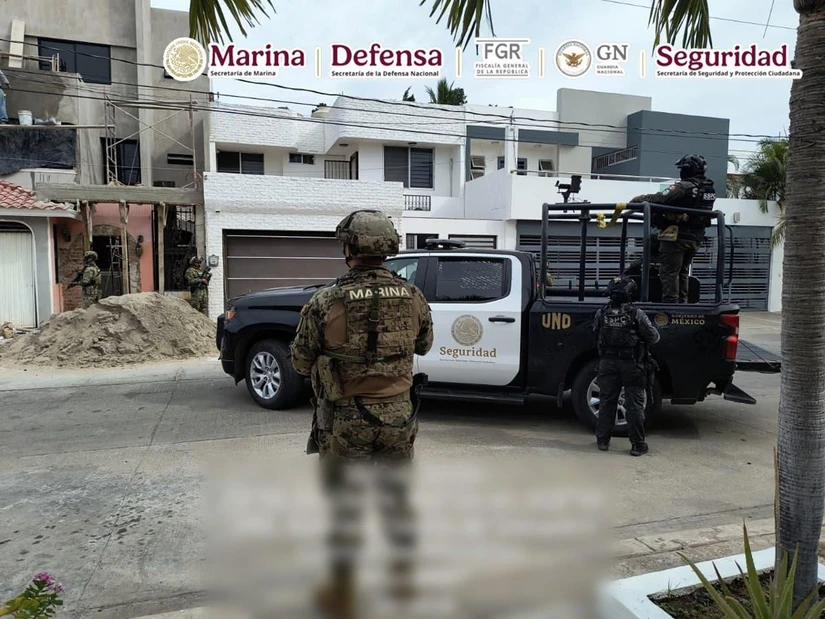 Golpe en Mazatlán armas, granadas y dos detenidos tras operativo