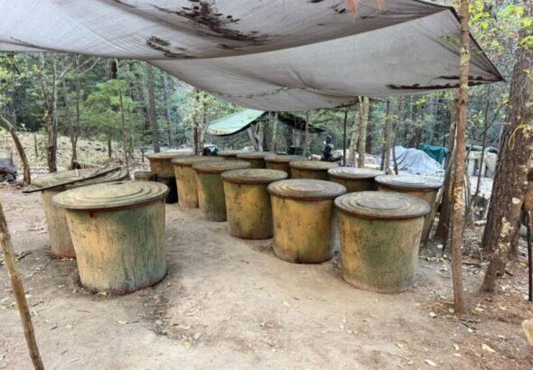 Al estilo Netflix: Localizan dos laboratorios de metanfetamina en la sierra, entre Morelos y Guachochi