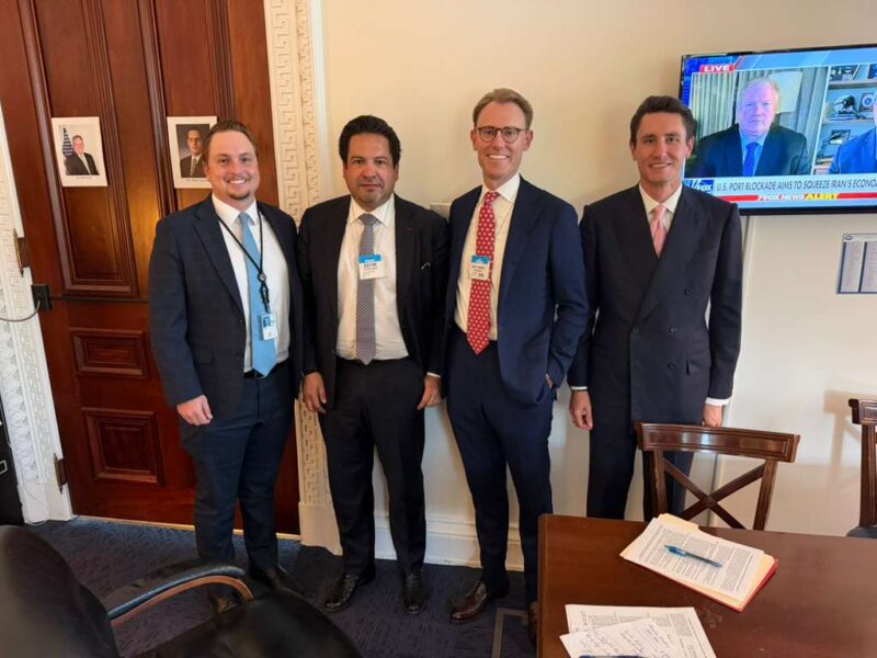 Anuncian reapertura de fronteras para exportación de ganado