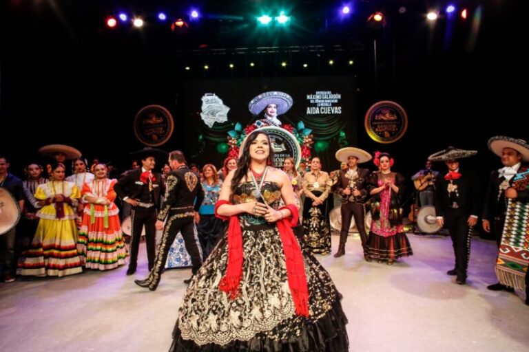 Celebran con éxito el Cuarto Encuentro Internacional de las Grandes Voces de la Canción Ranchera