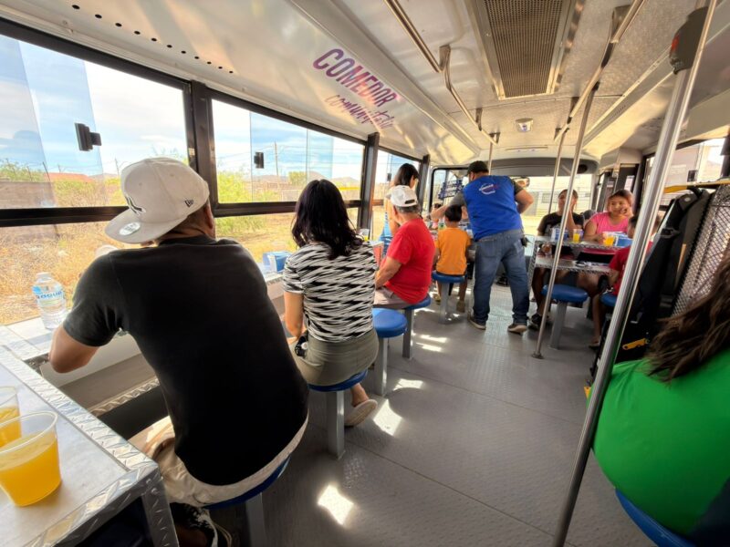 Comedor móvil recorre colonias de la capital